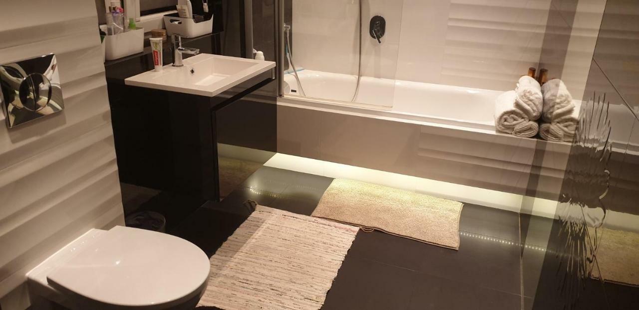 Apartgolf Sobienie Krolewskie Sobienie Szlacheckie Exteriér fotografie